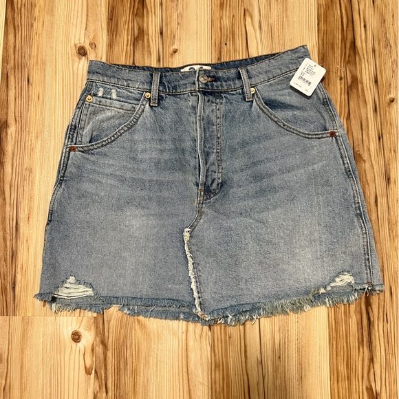 We The Free Denim mini skirt. - Picture 3 of 4